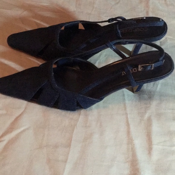 Shoes - Picture 2 of 4